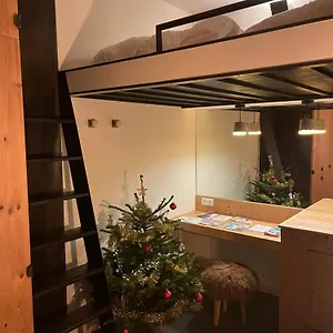 Un Nid Avec Balcon Appartement